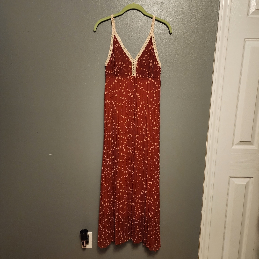 Park Girl pleated chiffon maxi dress heart pattern rust/cream size medium